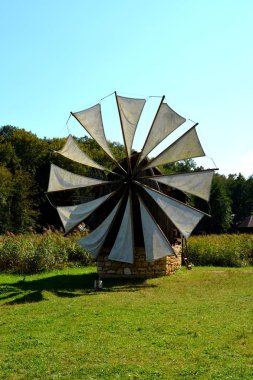Yel değirmeni. Dumbrava Sibiului, Transilvanya müzede köylü