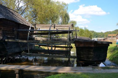 Su değirmeni Dumbrava Sibiului, Transilvanya 'daki Köylü Müzesi