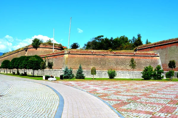 Középkori erődítmény Gyulafehérvár, Transylvania. — Stock Fotó