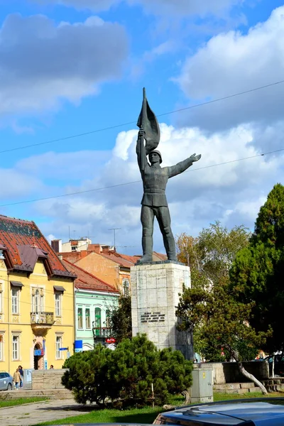 Типичный городской пейзаж в городе Таргу-Мурес, Румыния — стоковое фото