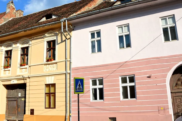 Typická Městská krajina ve městě Sibiu, Sedmihradsko, Rumunsko — Stock fotografie