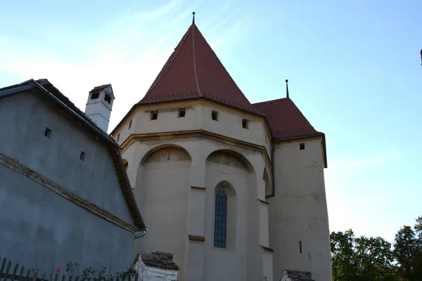Middeleeuwse versterkte Angelsaksische kerk Saschiz Keisd, Transsylvanië — Stockfoto