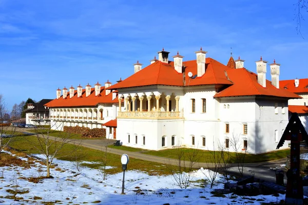 Mosteiro Sambata é um mosteiro ortodoxo romeno em Smbta de Sus, Condado de Braov — Fotografia de Stock