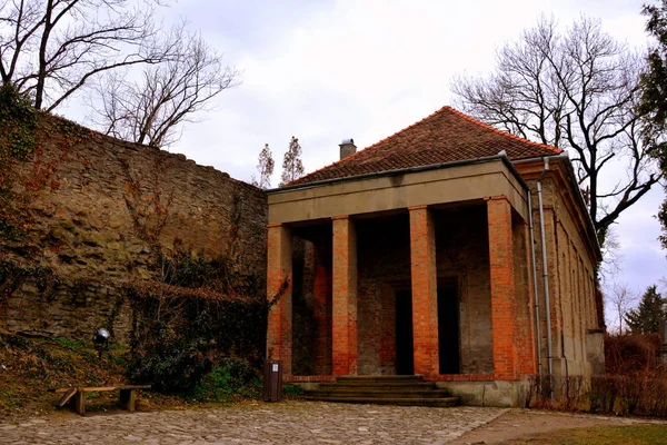 Alte mittelalterliche sächsische lutherische Kirche in Sighisoara, Transsilvanien, Rumänien — Stockfoto