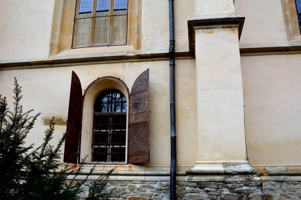 Old medieval saxon lutheran church in Sighisoara, Transylvania, Romania — Stock Photo, Image