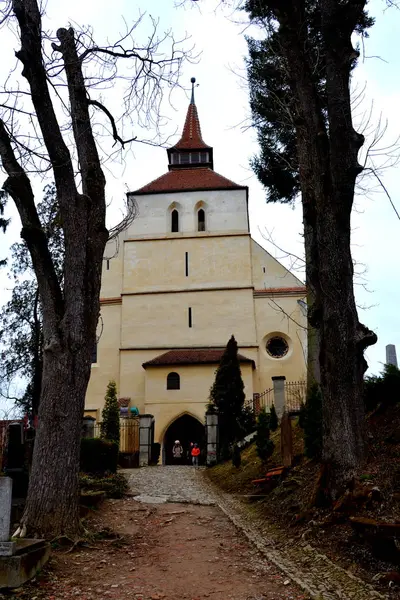 시기 소아 라, Transylvania, 루마니아에서에서 오래 된 중세 saxon 루터교 교회 — 스톡 사진