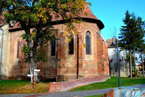 Middeleeuwse vesting. Typisch stedelijke landschap in de Roemeense stad Targu Mures, Transsylvanië, Roemenië — Stockfoto