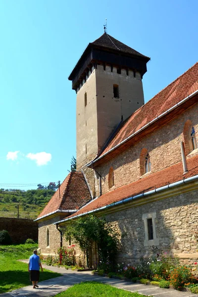 Köyün Malancrav, Transilvanya müstahkem Ortaçağ kilise — Stok fotoğraf