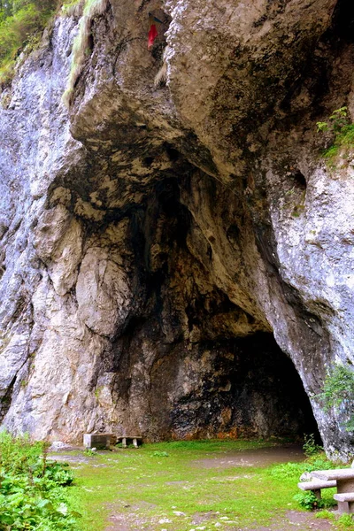 Caverna de Ionele, Montanhas Apuseni, Transilvânia — Fotografia de Stock