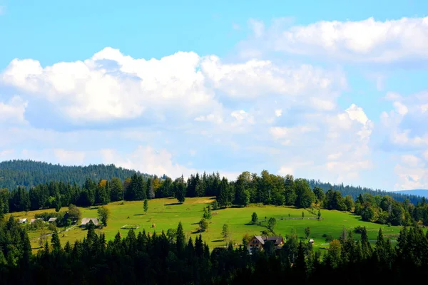 Paysage dans les montagnes d'Apuseni, Transylvanie — Photo