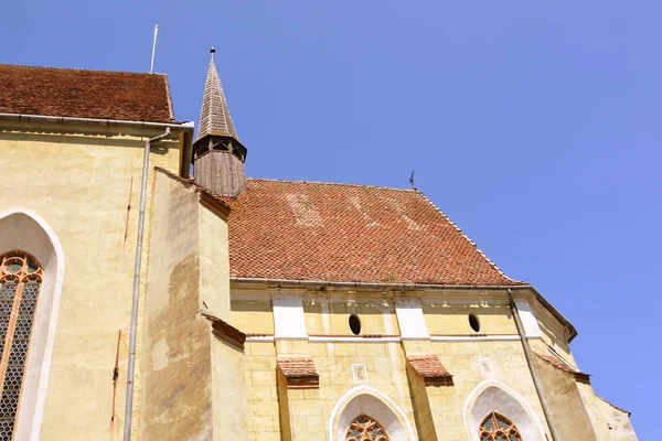 Linnoitettu keskiaikainen kirkko Biertan, Transilvania, Romania — kuvapankkivalokuva