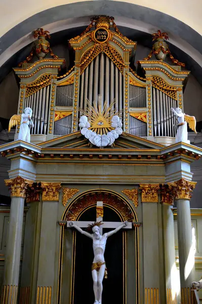 Dentro Igreja Medieval Fortificada Saxões Aldeia Crit Kreutz Transilvânia Aldeões — Fotografia de Stock