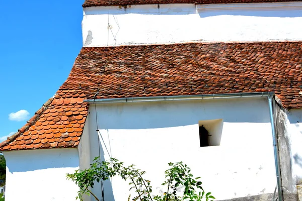 Antigua iglesia evangélica saxon medieval en Halmeag (Transilvania ) —  Fotos de Stock