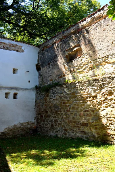 Igreja de saxão medieval fortificada em Cincsor-Kleinschenk, condado de Sibiu, Transilvânia, Roménia — Fotografia de Stock