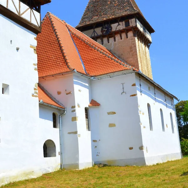 Opevněné středověké Saské evangelický kostel v Veseud, Lucie, Sedmihradsko, Rumunsko — Stock fotografie