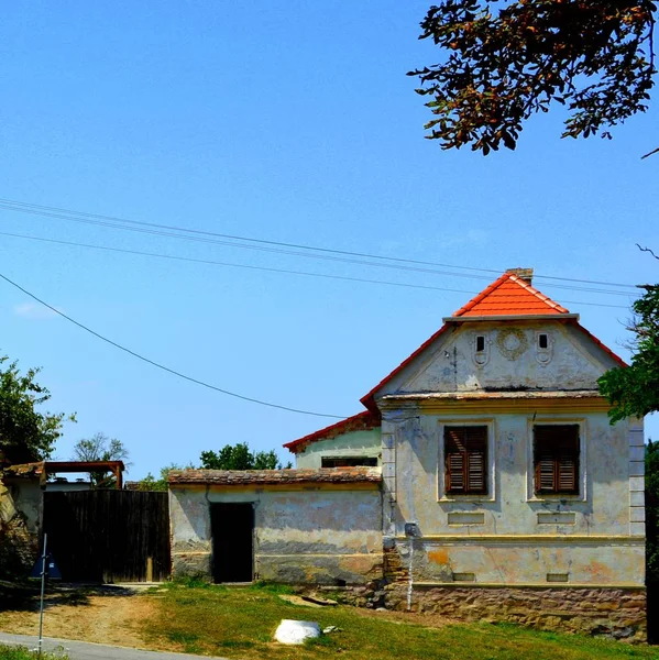 Veseud, Zied tipik kırsal manzara. Köylü evleri.