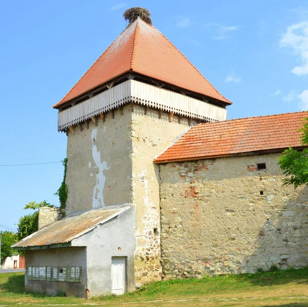 요새 중세 saxon 마 Cata, Transylvania, 루마니아에 있는 복음 교회. — 스톡 사진
