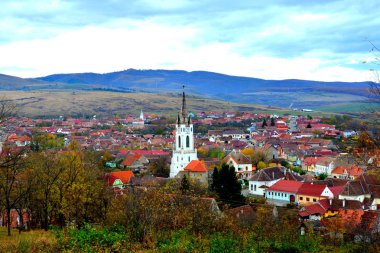 Romanya 'nın Transilvanya, Garbova kentindeki tipik kırsal alan ve köylü evleri. Yerleşim yeri Sakson koloniciler tarafından 12. yüzyılın ortalarında kuruldu.