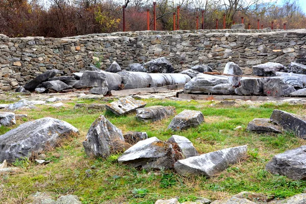 Ruinen Der Alten Römischen Festung Sarmisegetusa Regia Rumänien Vor Zweitausend — Stockfoto