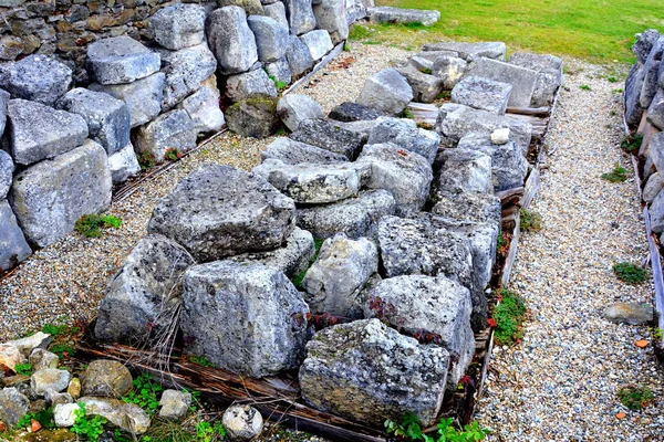 Ruínas Antiga Fortaleza Romana Sarmisegetusa Regia Roménia Dois Mil Anos — Fotografia de Stock