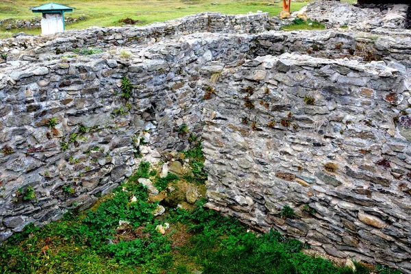 Руины Старой Римской Крепости Сармисегетуза Румыния Две Тысячи Лет Назад — стоковое фото