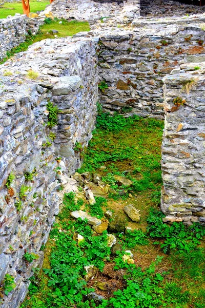 Ruinerna Den Gamla Romerska Fästningen Sarmisegetusa Regia Rumänien För Två — Stockfoto