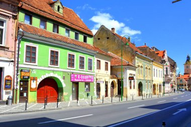 Ölüm zamanı geldi. Romanya 'nın Transilvanya kentinde, ülkenin merkezinde yer alan Brasov kentinin tipik kentsel manzarası