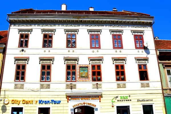 Dags Att Typiskt Stadslandskap Staden Brasov Stad Belägen Transsylvanien Rumänien — Stockfoto