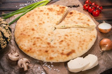 Geleneksel Osetya peynirli turtası..