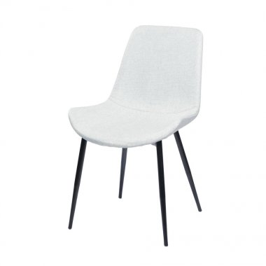 Beyaz arkaplanda izole edilmiş sandalye