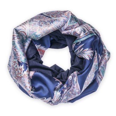 Beyaz arka plan üzerinde eşarp üstten görünüm izole eşarp