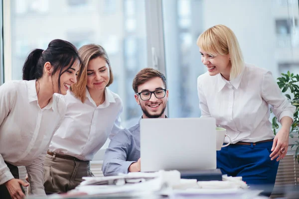 Equipo Arquitectos Que Trabajan Oficina — Foto de Stock