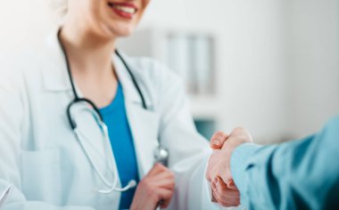 Doktor ve Hasta El sıkışmasının Ayrıntıları