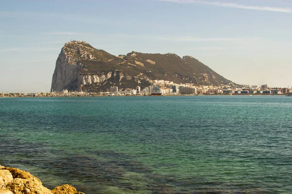 Cebelitarık İspanya sahil denizden Mediterrian üzerinden görüntülemek
