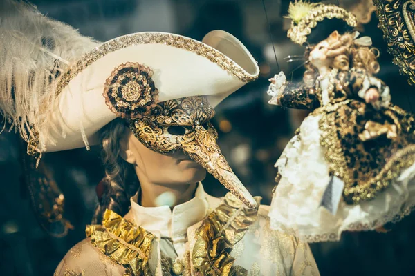 Hermosa Máscara Tradicional Decorada Caso Tienda Venecia Italia Fotos de stock libres de derechos