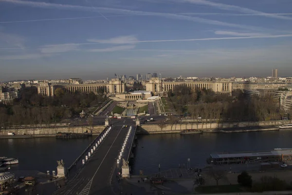 El cielo sobre París — Foto de Stock