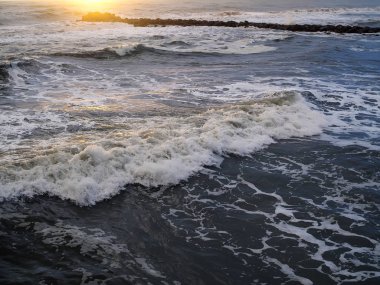 Fırtına deniz ve dalgalar