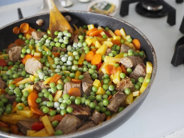 Guiso con verduras — Foto de Stock