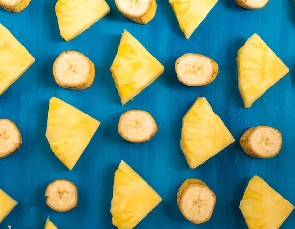 Kadar dilim ananas, muz desen arka plan doku kapatın.