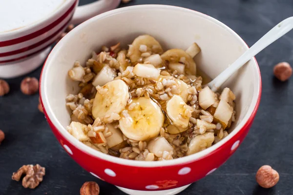 Sağlıklı Kahvaltı, yulaf ezmesi, muz, armut, tatlım, keten tohumu, chia tohum