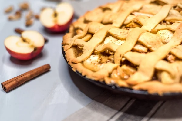 Domácí jablečný koláč. — Stock fotografie