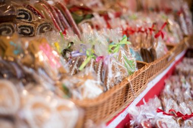 Noel pazarı Budapeşte, Dekorasyon, el yapımı, Noel ruh hali