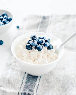 yaban mersini ile taze peynir