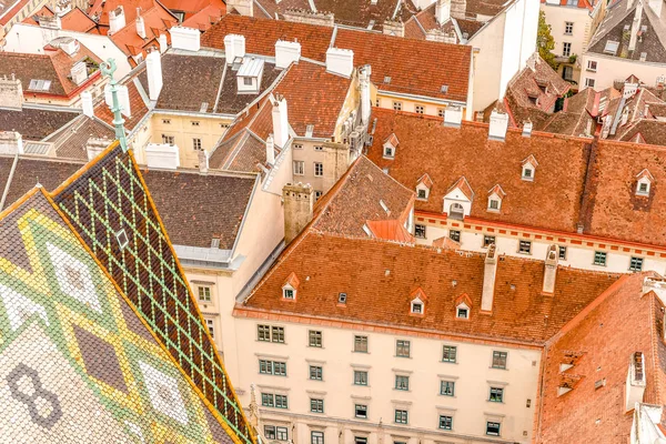 Vista aérea de los tejados de Viena desde la Catedral de San Esteban, Austria . —  Fotos de Stock