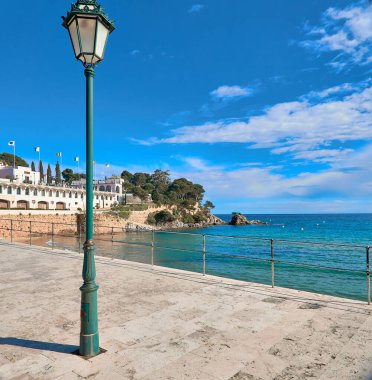 Tam donanımlı İspanyol şehir plajı S 'Agaro, Girona, İspanya