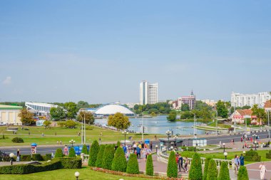 9 Eylül 2018, Minsk, Şehir Günü, kutlamalar, Starotroitskaya Meydanı manzarası, Svisloch Nehri ve şehir merkezi.