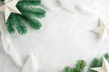 Noel arkaplanı, Noel ağacı dalları, beyaz ve mavi, yıldızlar