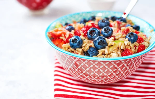 Harina Avena Casera Saludable Con Bayas Para Desayuno — Foto de Stock