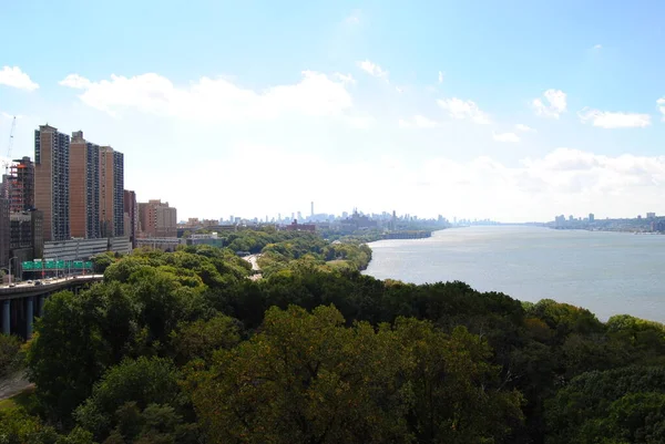 Rio Hudson a partir do topo da Ponte George Washington — Fotografia de Stock