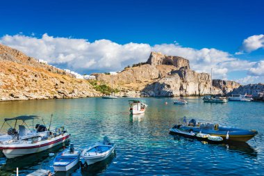 Balıkçı tekneleri, zodyak bot, St. Paul´s Bay, Lindos jet ski bir
